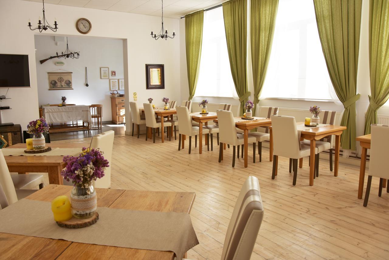 Guest House Ongal กรูชูนา ภายนอก รูปภาพ